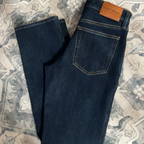 Lucky Brand
Authentic Straight Leg Mid Rise 5-Pocket Jeans - Picture 8 of 10
